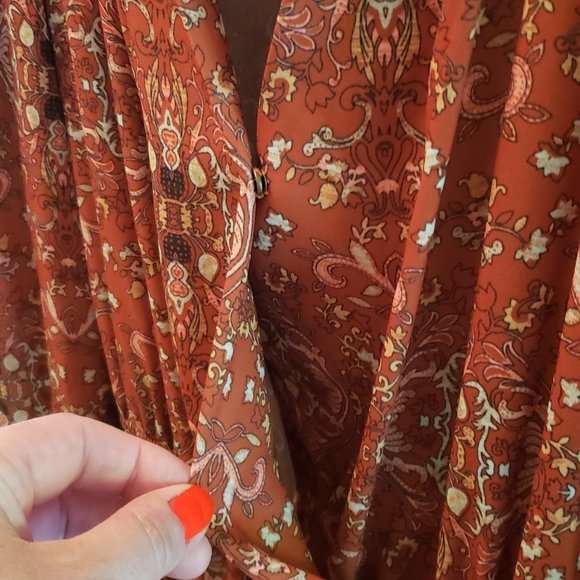 Patterned Dress - Picture 2 of 5